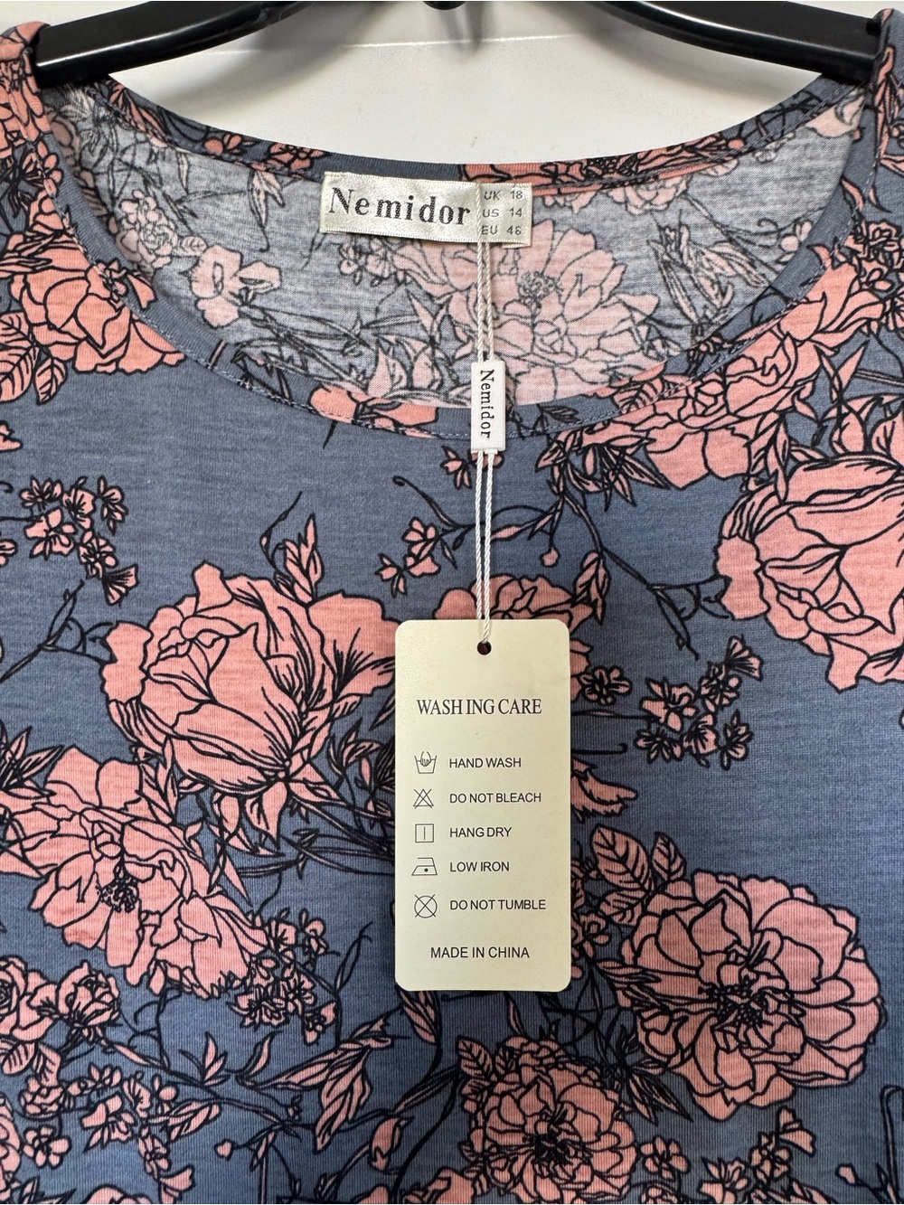 Plus Size Navy Floral Short Sleeve Maxi Dress with Pockets - Picture 6 of 6